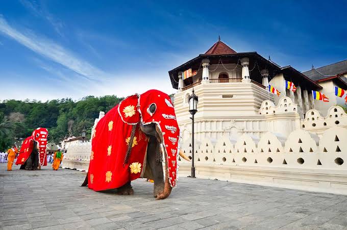 Temple of the Sacred Tooth Relic (Kandy)