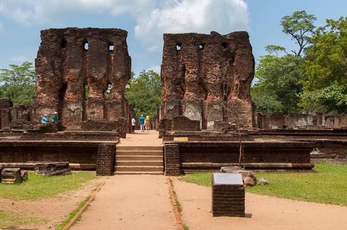Polonnaruwa Ancient Ruins